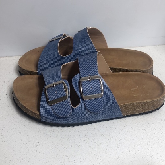 YOKI Blue Double Strap Slip On Sandals Size 6 - Picture 1 of 7
